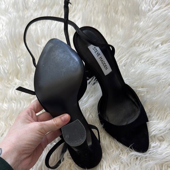 Steve Madden Beki Heel in Black Nubuck - Picture 5 of 11